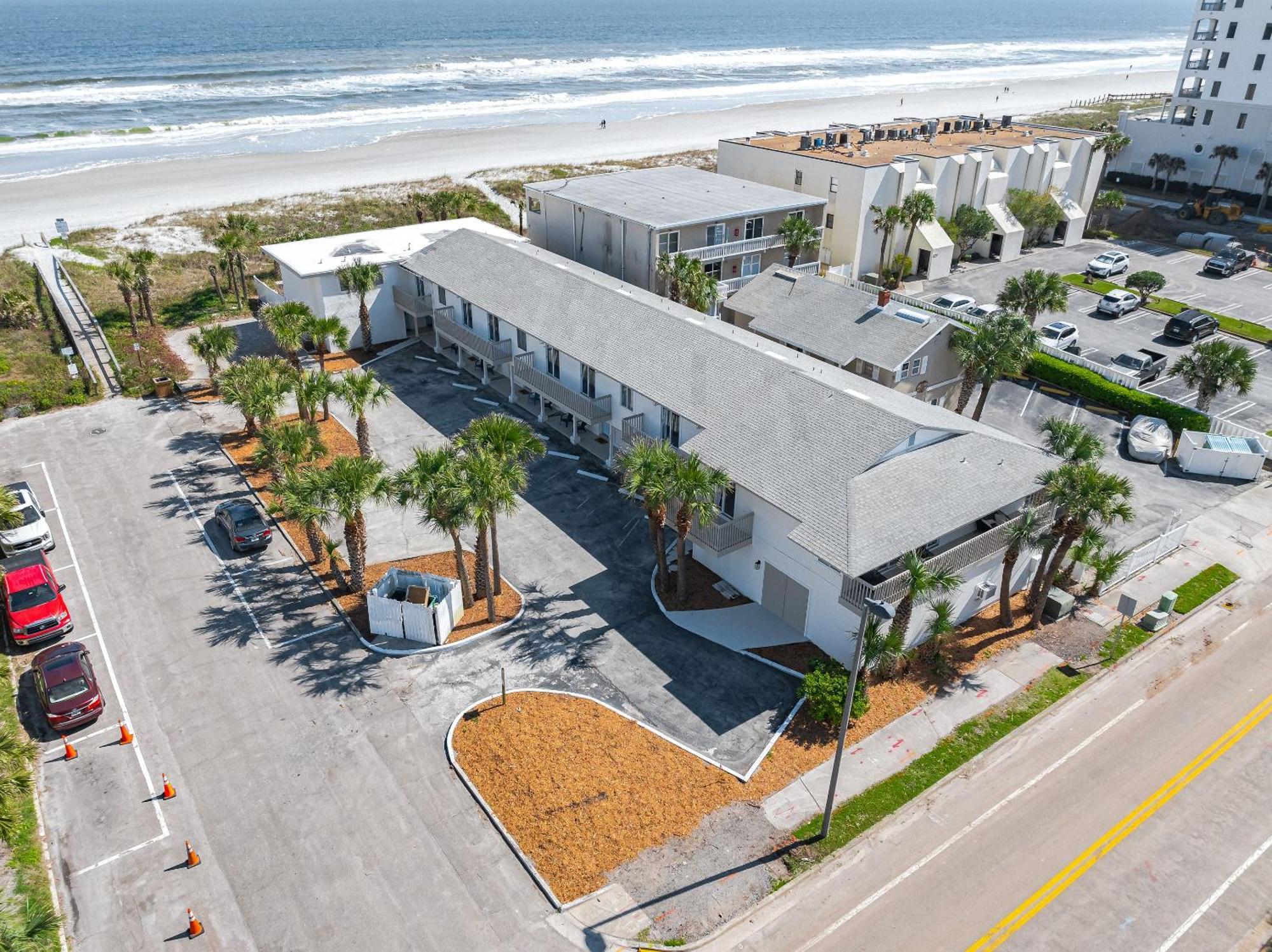 Sea La Vie Beach Oceanfront Patio Pet Friendly Джэксонвилл-Бич Экстерьер фото